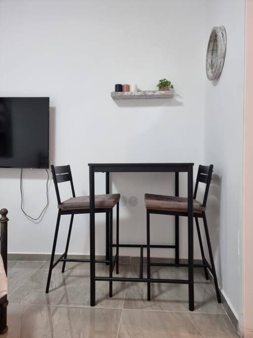 דירת זוּגַג מפנקת עם מרפסת משגעת ונוף למפרץ. Apartment Eilat Exterior photo