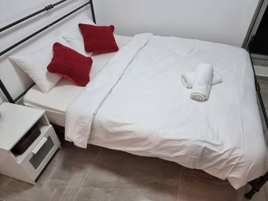דירת זוּגַג מפנקת עם מרפסת משגעת ונוף למפרץ. Apartment Eilat Exterior photo